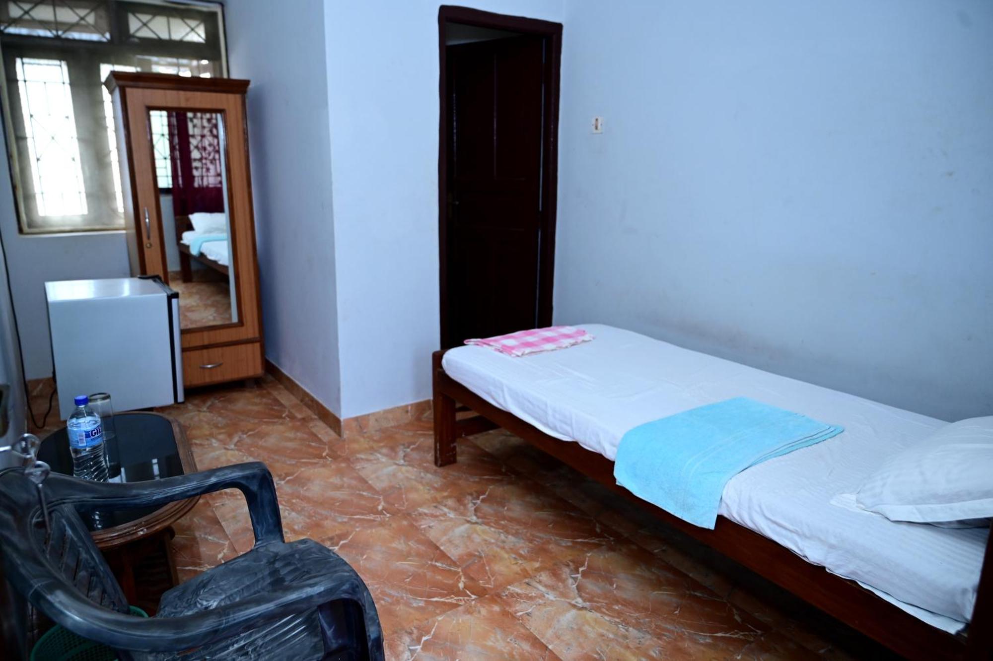 Clinton Guest House Colva Exterior photo