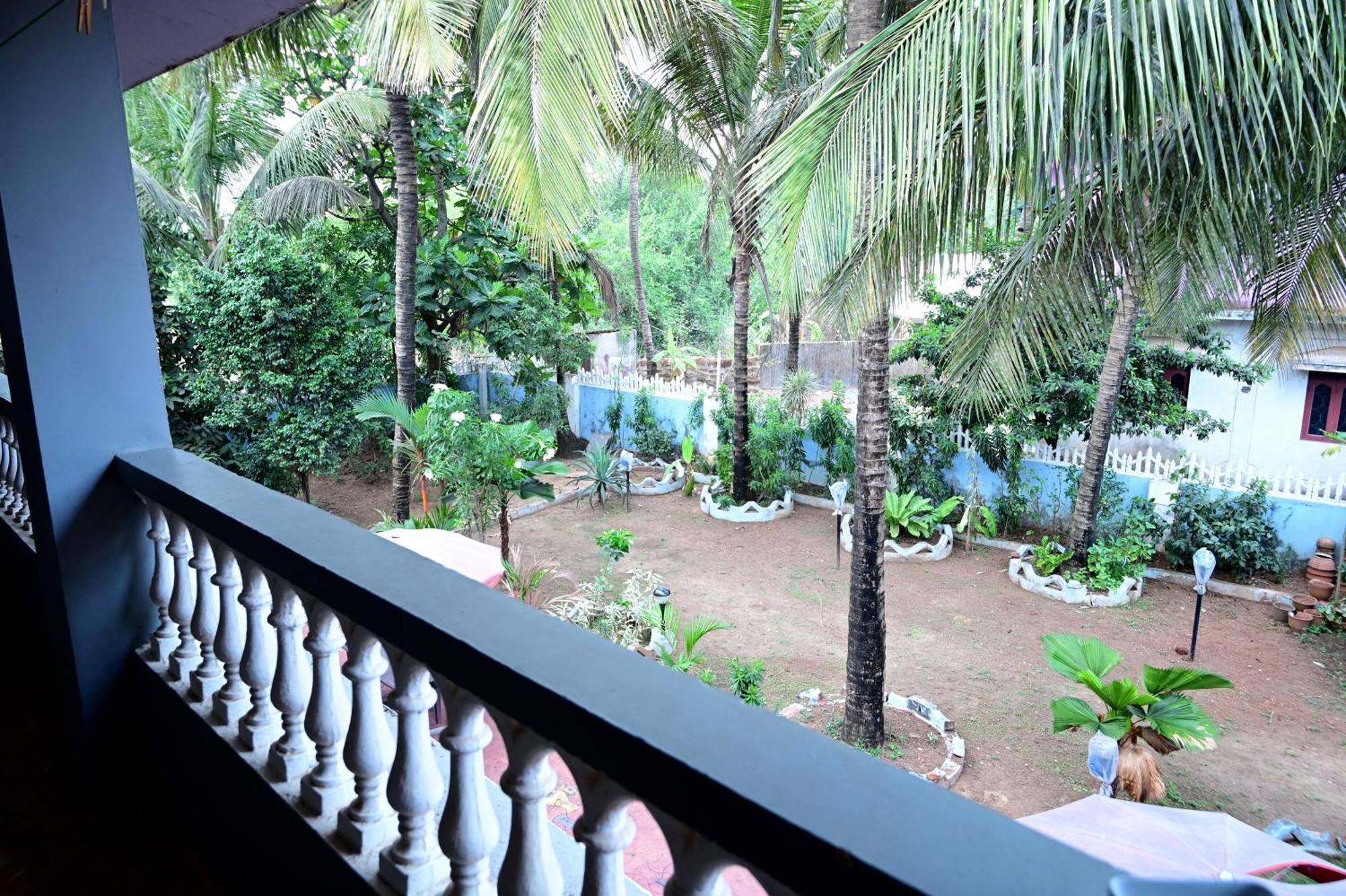 Clinton Guest House Colva Exterior photo